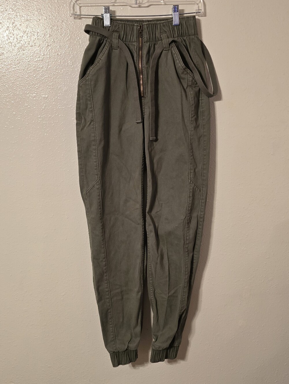 Hollister Ultra High-Rise Utility Joggers Olive Green XS